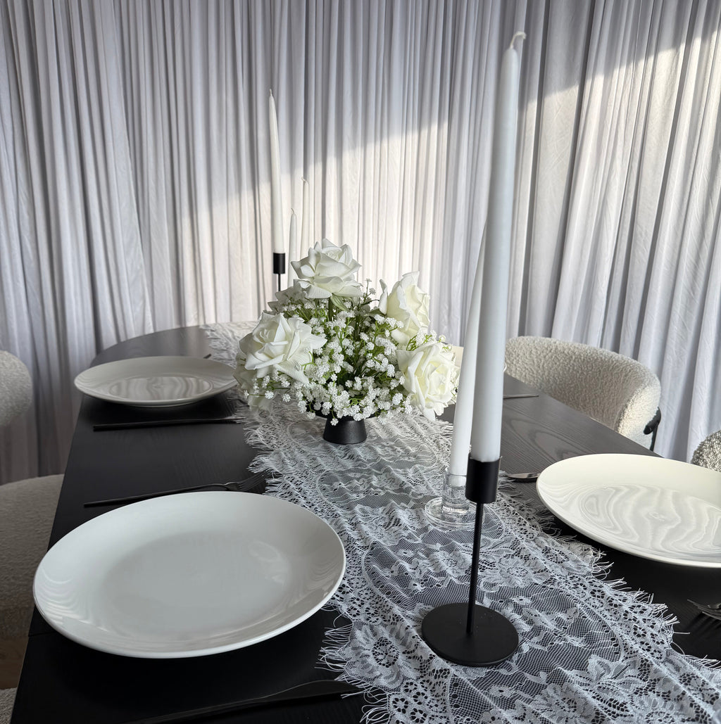 Erika Table Arrangement