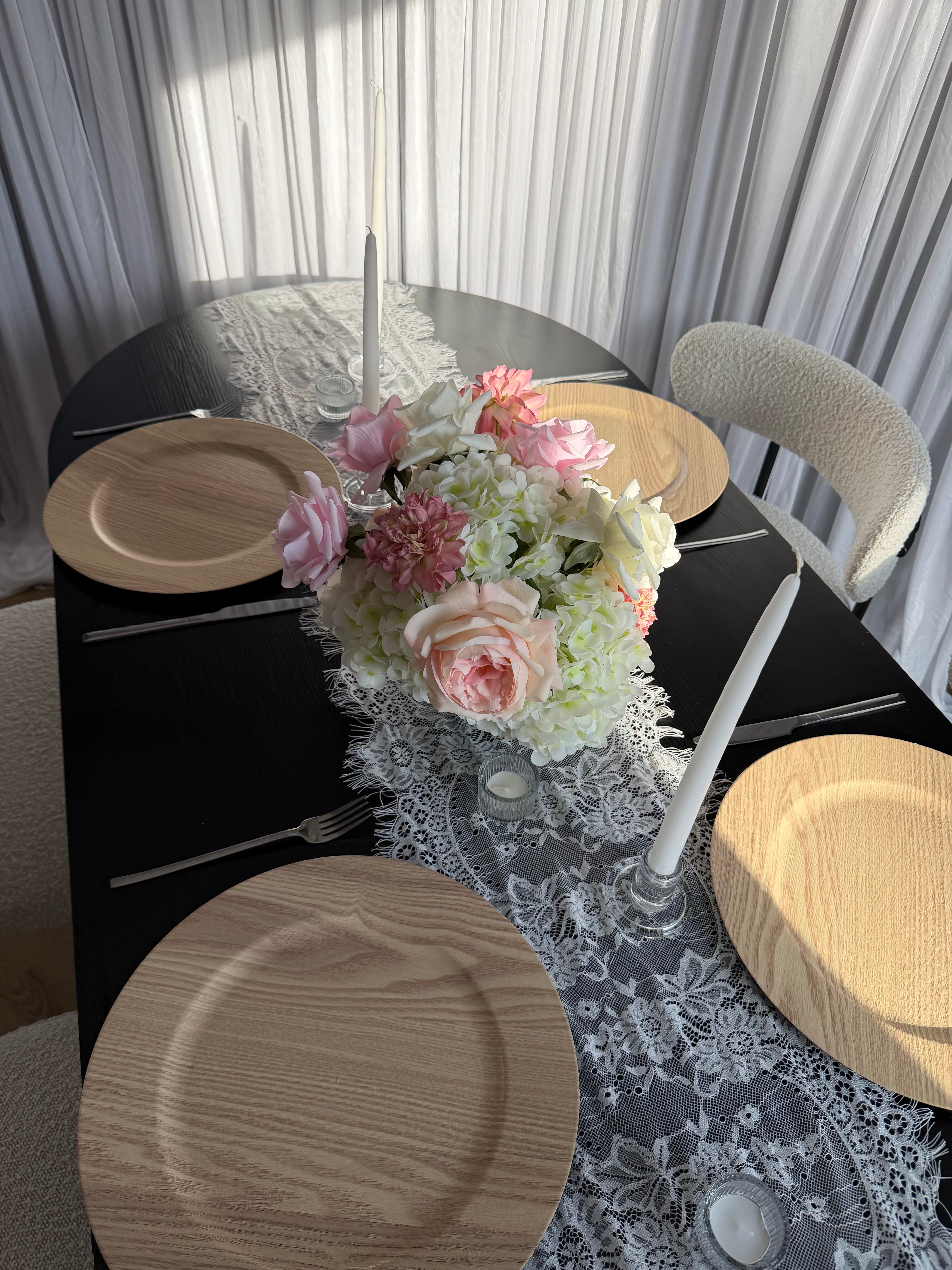 Kiana Table Arrangement